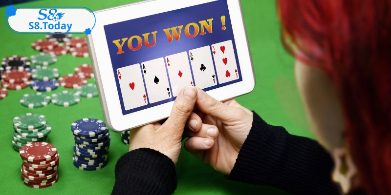 Poker S8 - Phiên Bản Trực Tuyến Được Săn Đón Nhất Năm 2025 4 Đặt cược theo vị trí